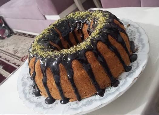 کیک هویج با گاناش شکلاتی