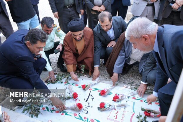 عکس/ جشنواره سیب و انگور سی سخت با حضور وزیر میراث فرهنگی