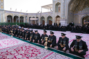 عکس/ جاروکشی حرم اخت‌الرضا(س) با حضور خادمان آستان قدس رضوی