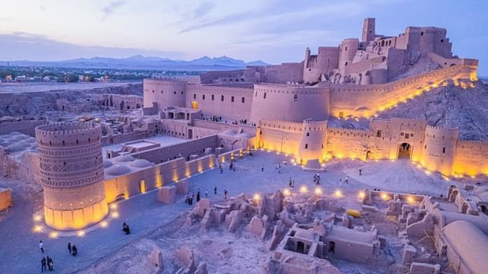 بم، نگین سرافراز کویر و میراثی جهانی