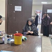 گرامیداشت هفته تکریم سالمندان با معاینه رایگان محرومان در محمد شهر