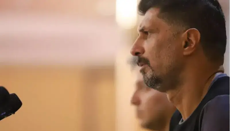 حسینی: هواداران به کمک تیم بیایند