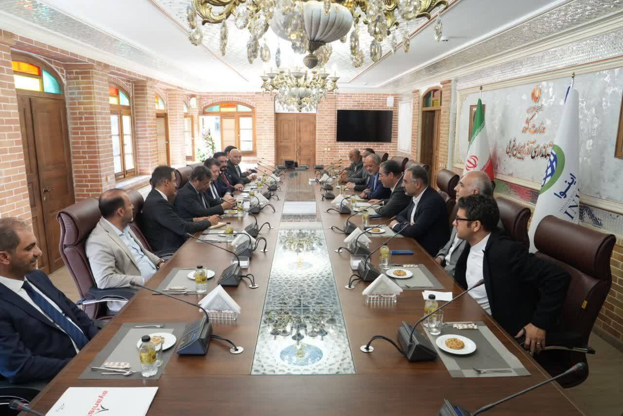 دیدار رئیس گروه دوستی پارلمانی ترکیه و ایران با استاندار آذربایجانغربی