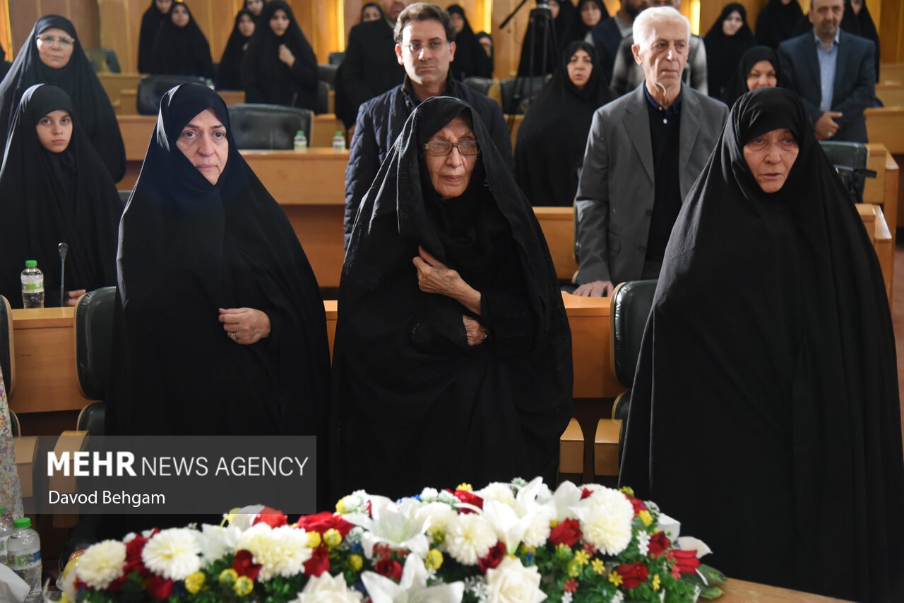 عکس/ آیین بزرگداشت استاد محمود فرشچیان در مشهد