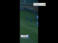 کسری: این تندیس تقدیم به مادر و خواهرم!