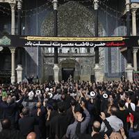 قم غرق در سالروز رحلت حضرت معصومه(س) غرق عزا و ماتم شد