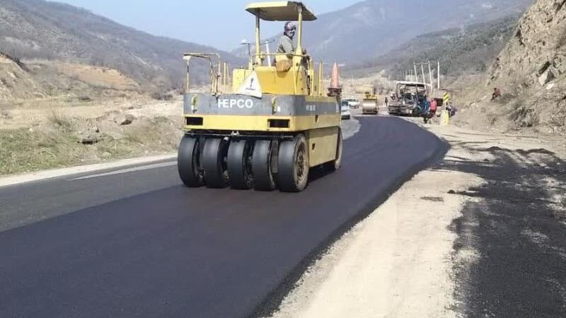 بهسازی بیش از ۱۸ کیلومتر از راههای روستایی شهرستان سرعین
