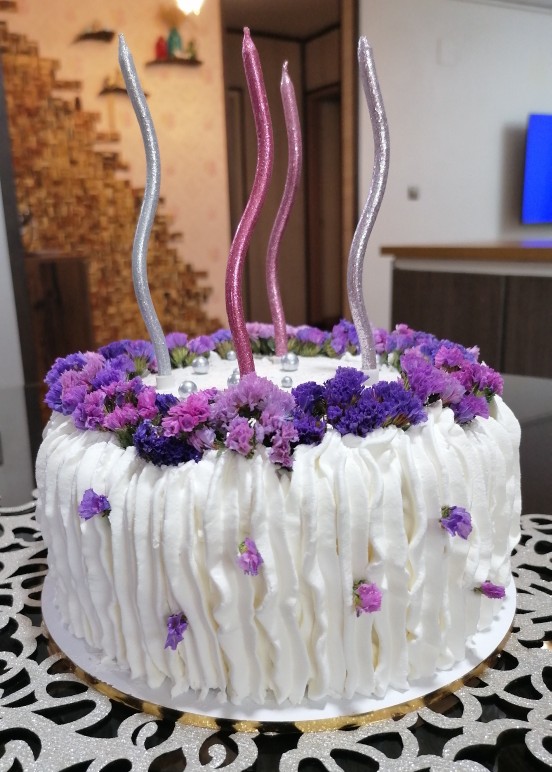 از شما/کیک خودم پز برای تولد دخترم😍