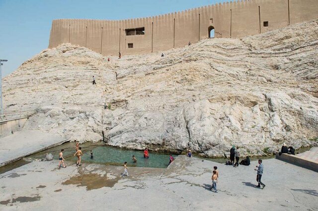 خشک شدن چشمه ۱۰ هزار ساله شهر ری