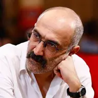 هادی حجازی فر مجری مسابقه صد: یک زمانی پول خرید کتاب هم نداشتم!