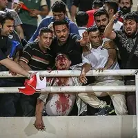 اتفاق جدید در باشگاه فرهنگی - ورزشی پرسپولیس؛ هوادار زیر مشت و لگد!