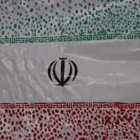 اثرانگشت هزار دانش‌آموز یزدی پای پرچم ایران
