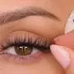 هنوز بلد نیستی‌ مژه‌ مصنوعی‌ بزاری این ویدیو رو ببین!