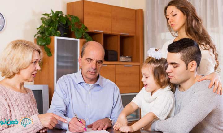 باید بدانید در خانواده جز یکدیگر کسی را ندارید