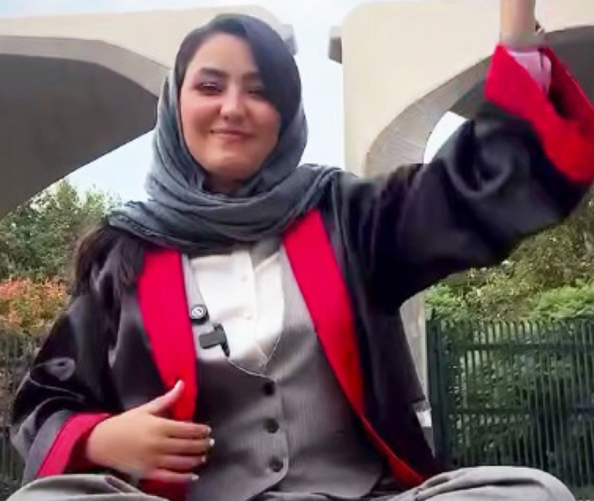 قدردانی تحسین‌برانگیز خانم دکتر از پدرش