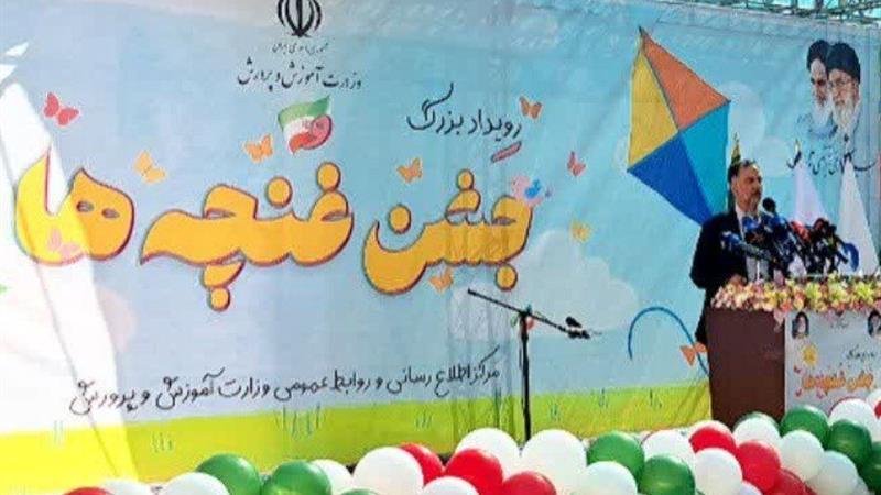 معاون وزیر آموزش وپرورش: ۷۰۰ هزار نوآموز راهی کلاس‌های درس شدند
