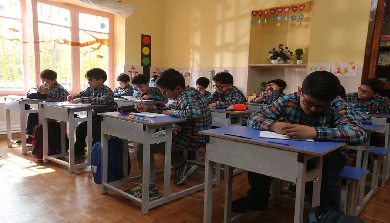 کمک هفت هزار میلیارد ریالی خیران مدرسه‌ساز به خوزستان
