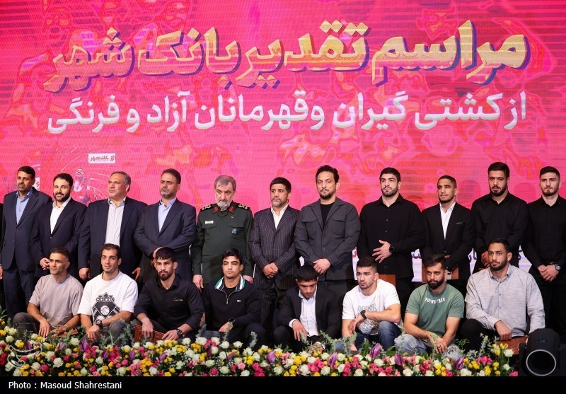 عکس/ مراسم تجلیل از ملی‌پوشان کشتی ایران 
