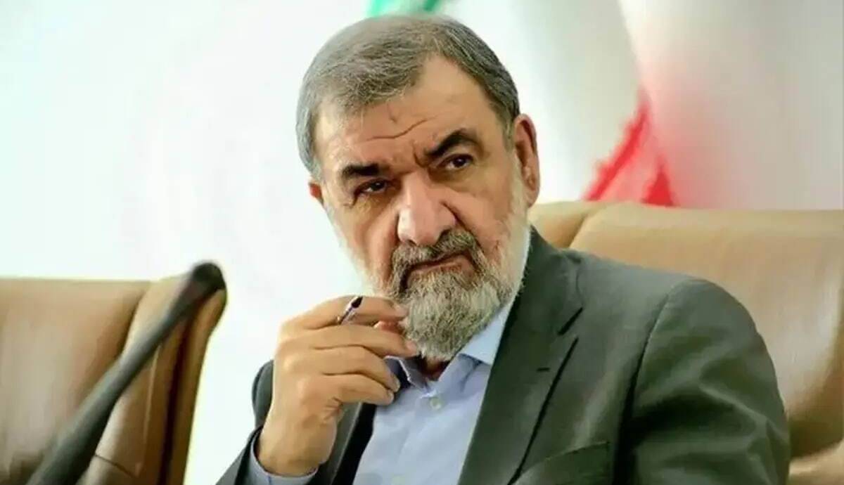 اهدای جوایز قهرمانان کشتی از سوی بانک شهر در حضور محسن رضایی