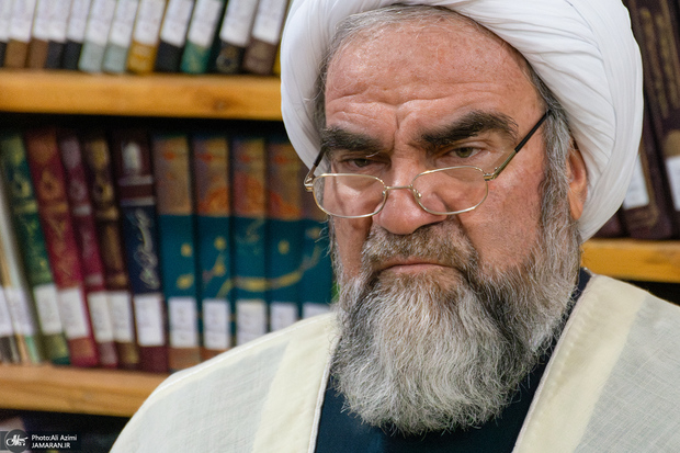 غرویان: مچ‌گیری را کنار بگذاریم