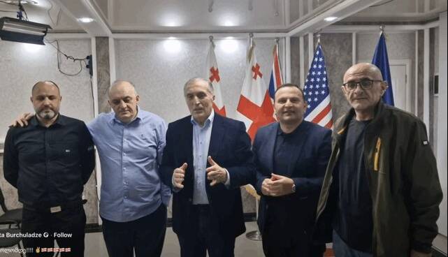 بازداشت ۵ عضو اپوزیسیون گرجستان به دلیل دعوت به کودتا