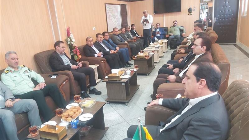 استاندار ایلام: نیروی انتظامی تلاش هنرمندانه برای تأمین امنیت و آرامش دارد