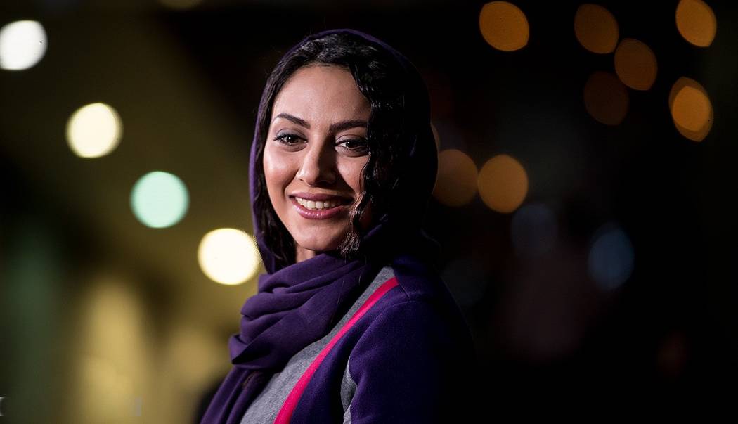 چهره ها/ سلفی صمیمی مونا فرجاد و شبنم مقدمی