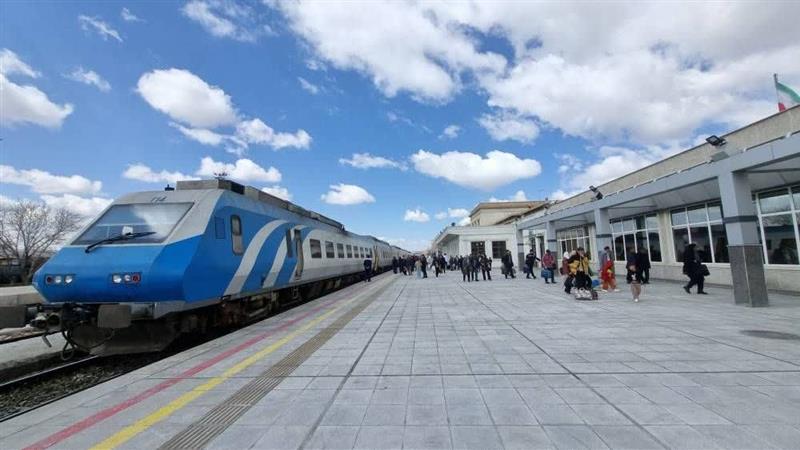 جابهجایی مسافران در راه آهن شمالغرب کشور چهار درصد افزایش یافت