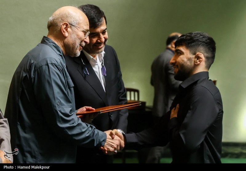 عکس/ تقدیر از مدال‌آوران، کادر فنی و مسئولان تیم‌های ملی کشتی آزاد و فرنگی