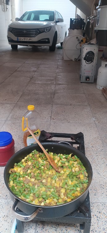 از شما/بوقت لوبیا پلو درست کردن 🥴مهمون فراوون🙆🏻🤦🏻