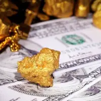بورسی‌ها طلاهایشان را آب کردند؛ دلار سقوط می‌کند؟