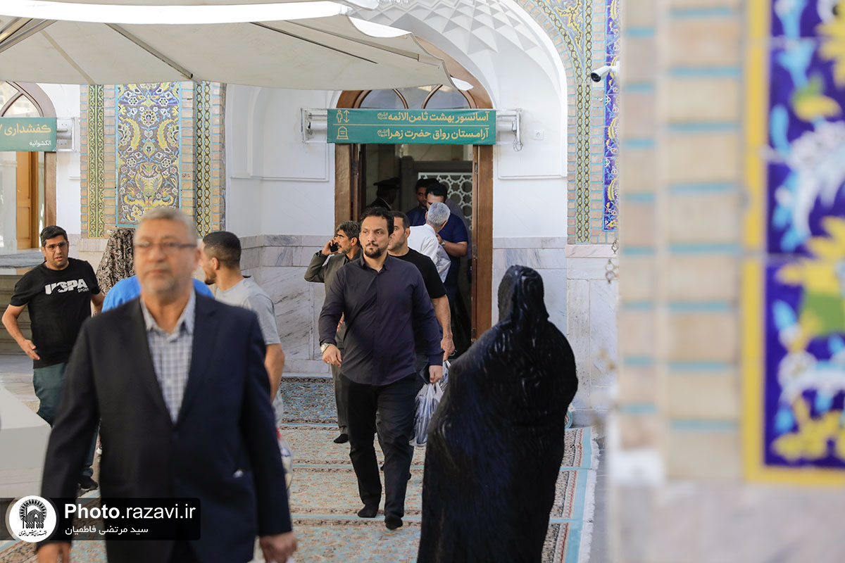 تشرف اعضای تیم ملی کشتی به حرم مطهر رضوی