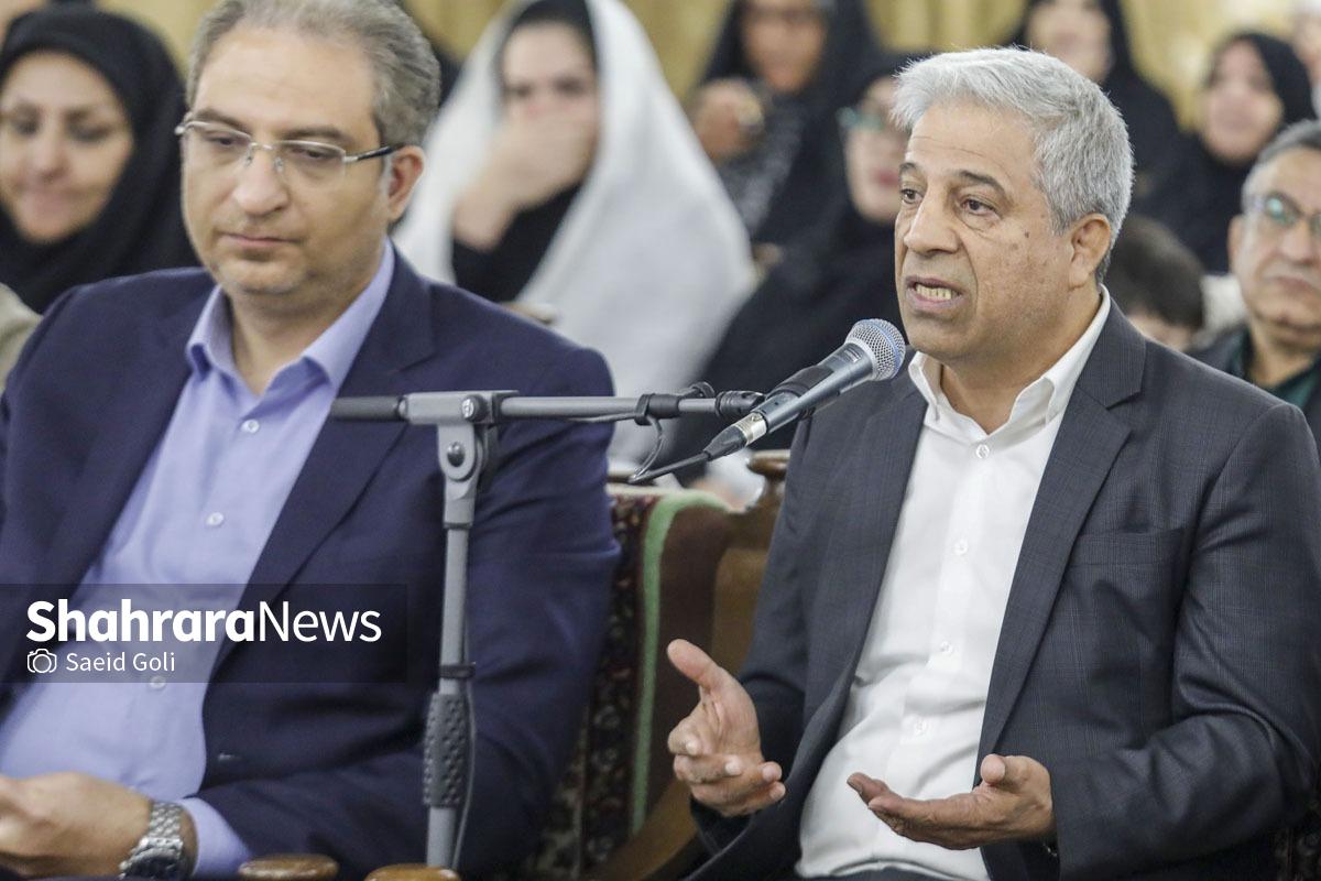 تقدیر از مدال آوران کشتی توسط تولیت آستان قدس رضوی