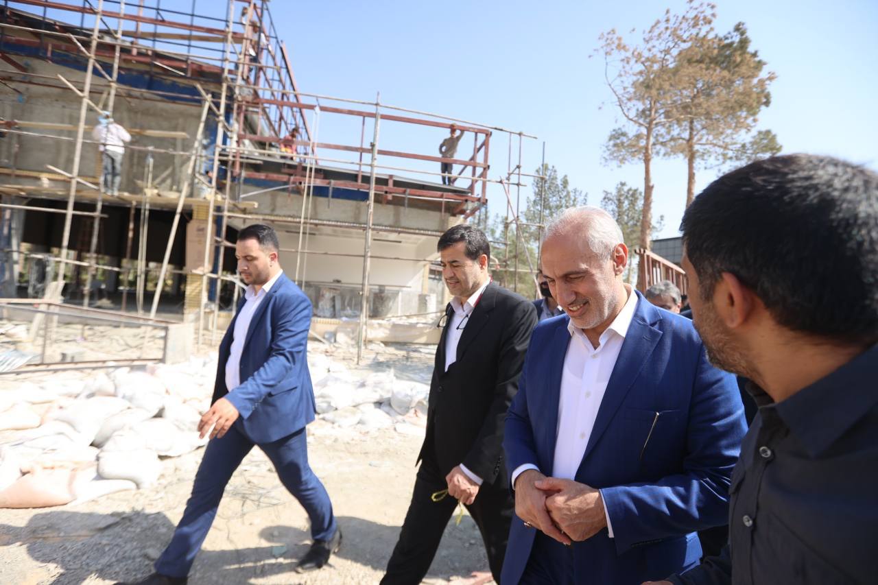 عکس/ بازدید وزیر ورزش از کمپ و امکانات فدراسیون کشتی