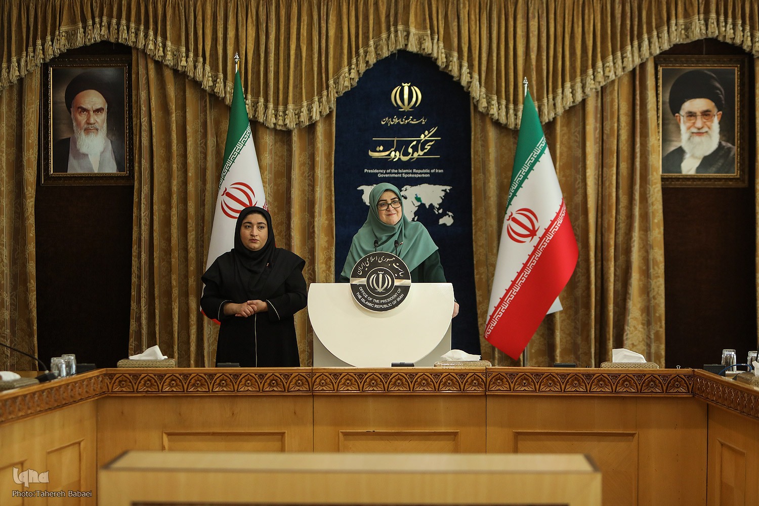 عکس/ بدحال شدن سخنگوی دولت در نشست خبری