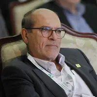 رئیس اتاق بازرگانی: وزیر بهداشت به صورت غیرقانونی جلوی افزایش قیمت دارو را گرفته است