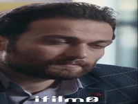 به پسره ابراز علاقه می کنه!