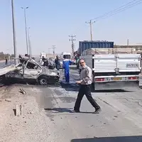 برخورد مرگبار ۴۰۵ با گاردریل؛ همه سرنشینان سوختند و فوت کردند