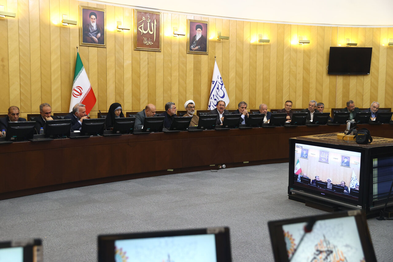 تشکیل کمیته‌ای برای بازگشت دانشجویان پزشکی به کشور