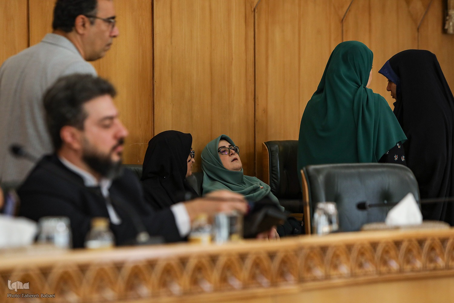 عکس/ بدحال شدن سخنگوی دولت در نشست خبری