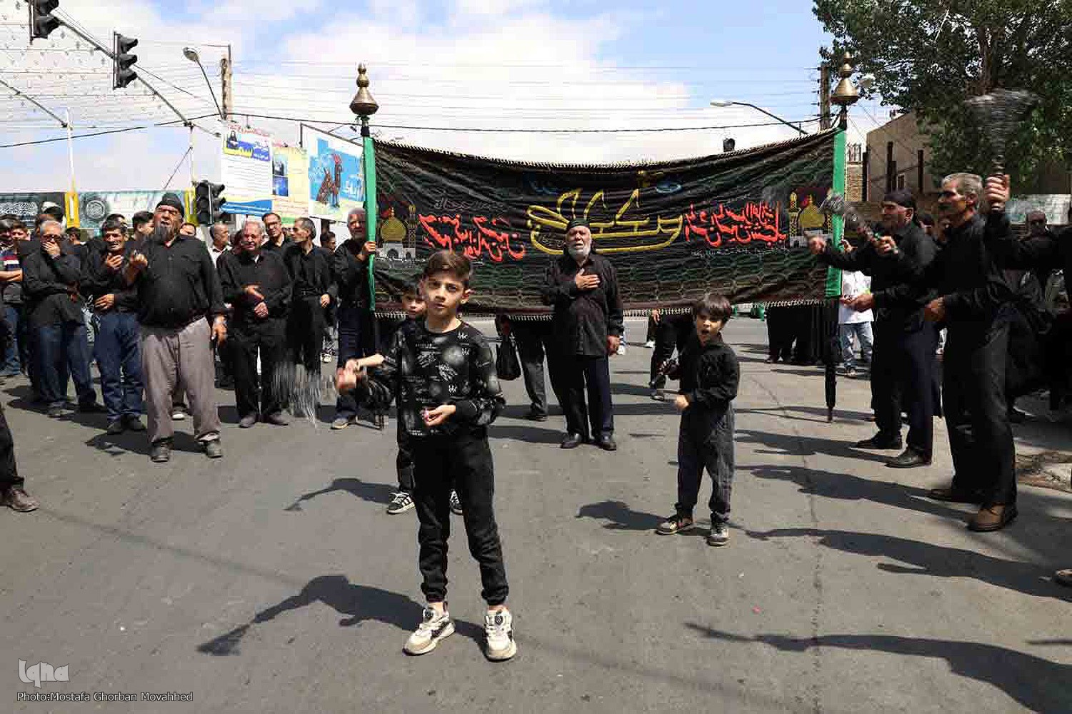 عکس/ تجربه کودکانه از غم و شادی های روزگار 