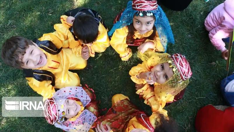 معاون علوم پزشکی قم: سلامت کودکان، زیربنای جامعه‌ای سالم و پویا است