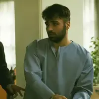 مهیار رو تو زندون بدجور دارن اذیتش میکنن!