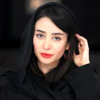 چهره ها/ الناز حبیبی با یک تیپ پاییزی جلب‌توجه کرد