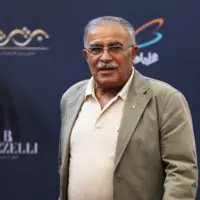 روشن: فرهاد مجیدی برگردد دیوانه است!