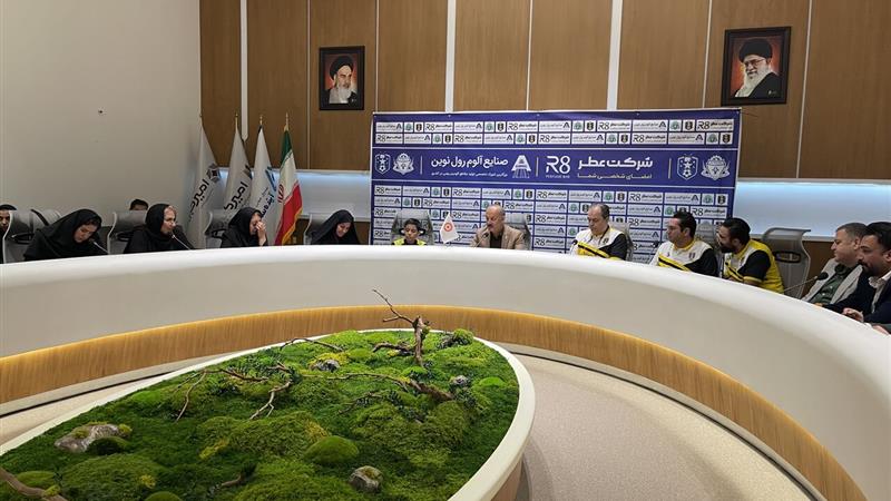 مسابقه فوتبال پیشکسوتان آلومینیوم اراک و ستارگان رسانه به نفع کودکان کار استان مرکزی