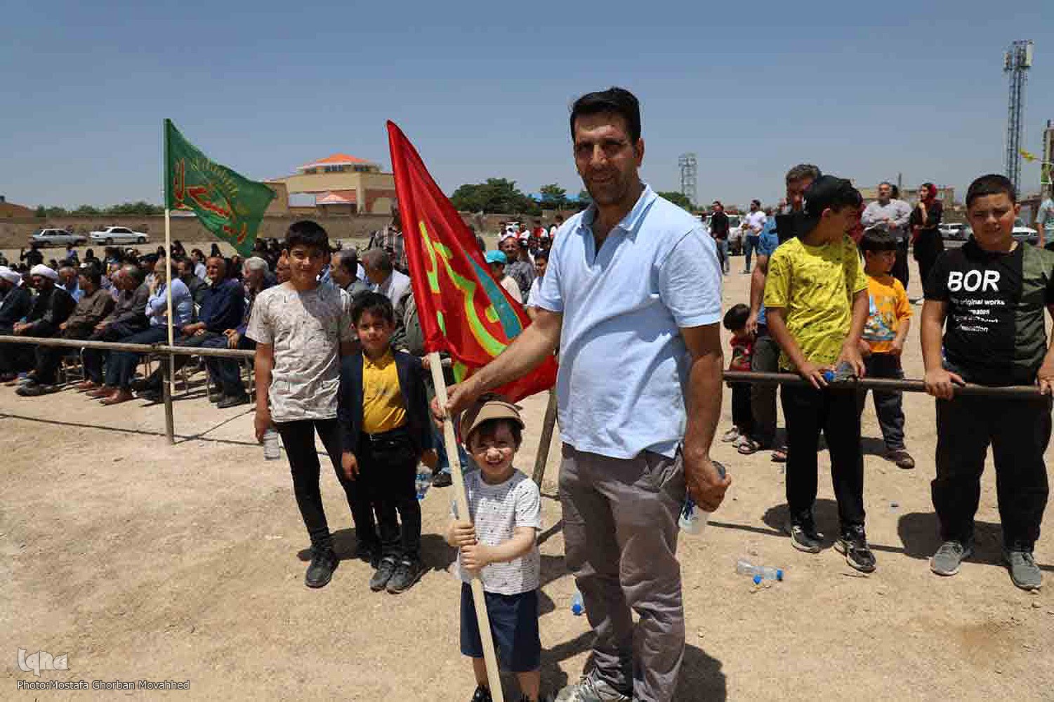 عکس/ تجربه کودکانه از غم و شادی های روزگار 