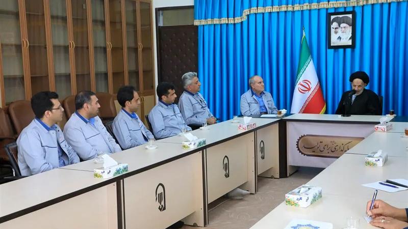 امام جمعه بیرجند: آینده اقتصادی ایران در گرو جهاد اقتصادی و مبارزه با سلطه‌گری جهانی است