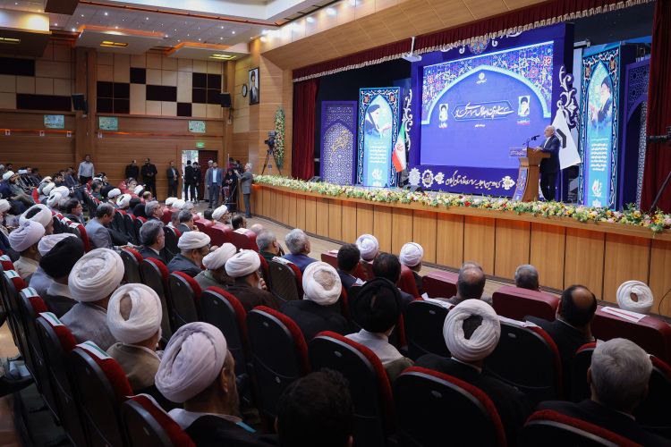 حاجیمیرزایی: اقامه نماز، تحقق ارزشهای الهی و پایهگذار جامعه اسلامی است