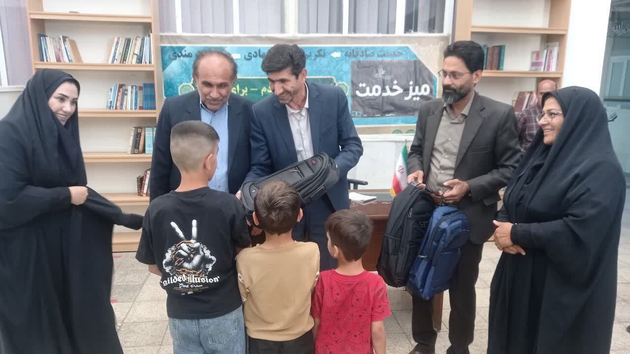عطا، طا‌ها و ایلیا برادران ارومیه‌ای به مدرسه بازگشتند